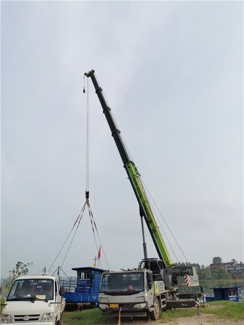 姜堰区桥梁建设吊装案例